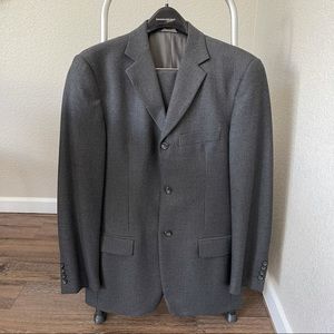 Banana Republic: 3 Button Suit 40R/32R